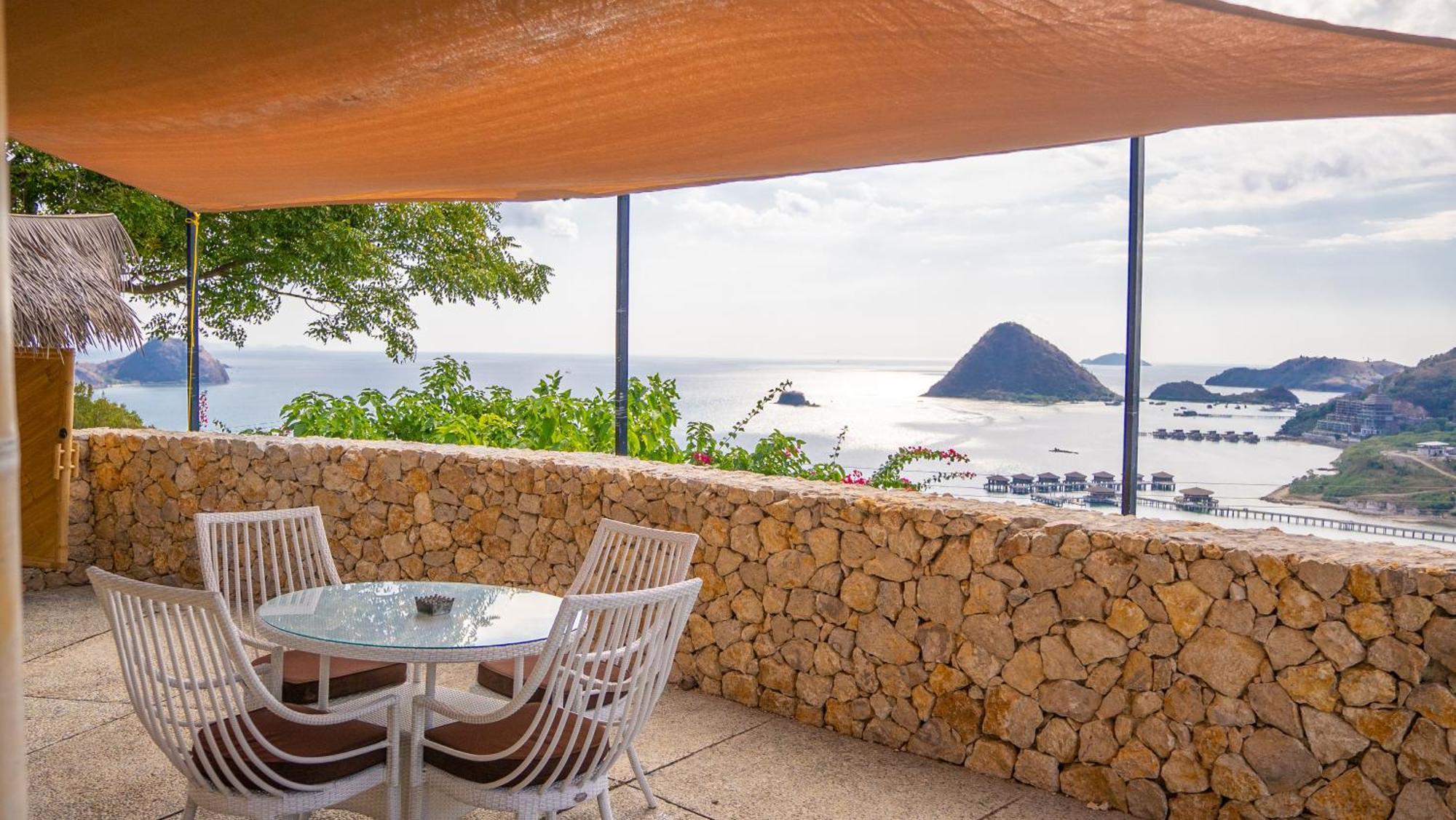 Elang Hillside Bamboo Villas 纳闽巴霍 外观 照片