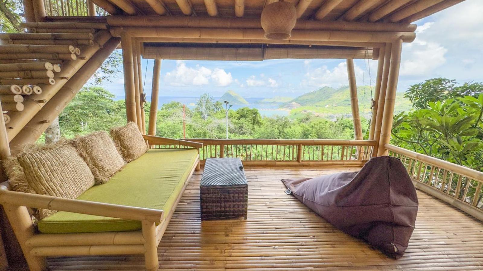 Elang Hillside Bamboo Villas 纳闽巴霍 外观 照片